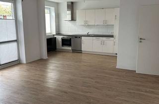 Wohnung mieten in 25436 Uetersen, Helle 2-Zi-Wohnung mit Balkon und EBK in Uetersen