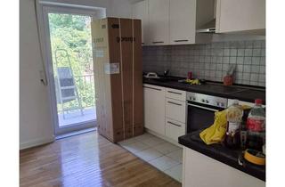 Wohnung mieten in Pforzheimer Straße 73, 76275 Ettlingen, 2 Zimmer Wohnung in Ettlingen mit Küche und Balkon