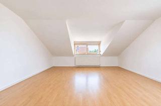 Wohnung mieten in 93142 Maxhütte-Haidhof, Frisch renovierte 3,5-Zimmer-Dachgeschosswohnung mit 93 m² in ruhiger Lage