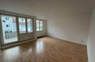 Wohnung mieten in Semmelweissstraße 19, 12524 Altglienicke, Familienfreundliche 3-Zimmerwohnung in der Semmelweissstraße 19