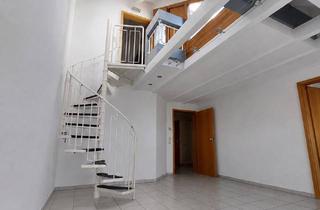 Wohnung mieten in 71083 Herrenberg, Helle 3 Zi-Maisonette-Wohnung mit Dachterrasse und 2 TG-Stellplätzen in Herrenberg-Kuppingen