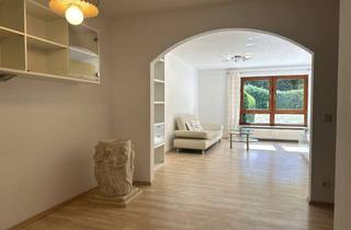 Wohnung mieten in 78224 Singen, 2,5-Zi.-Souterrain-Wohnung mit Terrasse & Garten