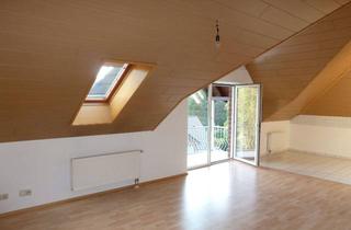 Wohnung mieten in Steinacker 18, 52372 Kreuzau, Schöne 3,5 Zimmer Dachgeschosswohnung mit Küche und Balkon