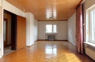 Haus kaufen in 63329 Egelsbach, Charmantes Zweifamilienhaus auf großzügigem Grundstück in Egelsbach