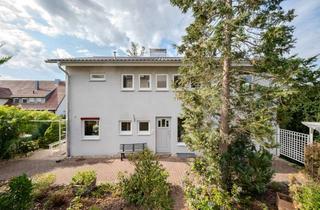 Einfamilienhaus kaufen in 74363 Güglingen, Modernisiertes Einfamilienhaus in Güglingen - Viel Wohnraum, Balkon und Aussicht.