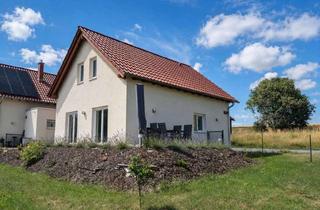 Haus kaufen in 95698 Neualbenreuth, Moderner Bungalow - selbst einziehen oder attraktive Ferienvermietung fortführen