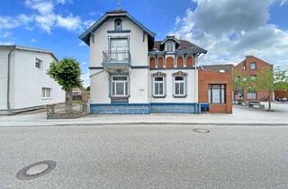 Haus kaufen in 23858 Reinfeld, Reinfeld - Kapitalanlage in Zentrumslage: Vermietetes Wohn- und Geschäftsensemble (Wohnhaus und Teil