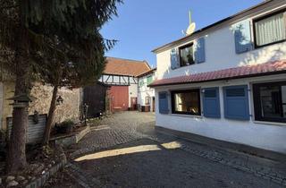 Haus kaufen in 64380 Roßdorf, Historisches Anwesen in Ortskernlage mit Fachwerkhaus, großer Scheune und schönem Westgarten