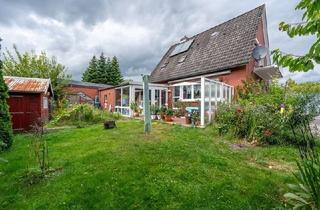 Einfamilienhaus kaufen in 26789 Leer, Gepflegtes Einfamilienhaus mit Garten, Terrasse, Balkon und Garage