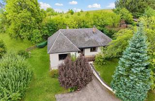 Haus kaufen in 96170 Lisberg, Toller Bungalow mit Garten und traumhaften Fernblick in Lisberg