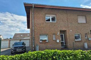 Haus kaufen in 63526 Erlensee, Ihr neues Zuhause: Gepflegtes Reihenendhaus mit Doppelgarage, Vollkeller und sonnigem Garten