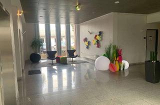 Büro zu mieten in 37081 Göttingen, Helle Büroetage in etabliertem Bürogebäude an der B3