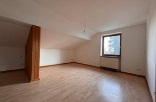 Wohnung mieten in 84428 Buchbach, ST/IMMO - Gemütliche DG-Wohnung für Singles oder Paare – ruhig, gepflegt, mit Stellplatz