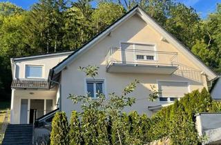 Einfamilienhaus kaufen in 93077 Bad Abbach, Wohnen im Grünen – und trotzdem nah an Regensburg! Einfamilienhaus mit großen Garten