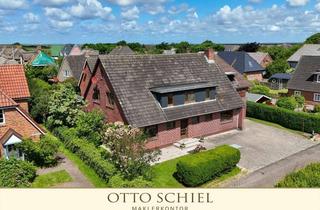 Einfamilienhaus kaufen in 25938 Oldsum, Solides Einfamilienhaus mit zwei Einliegerwohnungen, Garage und kleinem Gartenanteil / kl. Zinshaus