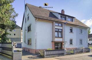 Mehrfamilienhaus kaufen in 76448 Durmersheim, Attraktives Mehrfamilienhaus mit 3 Wohneinheiten und großem Grundstück