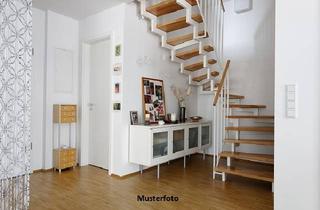 Wohnung kaufen in 22045 Hamburg, Hier ist Platz für alle! Maisonettewohnung mit Balkon