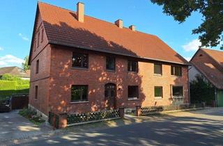 Mehrfamilienhaus kaufen in 31737 Rinteln, 5 Wohnungen. Ca. 323 m² Wohnfläche. Viel Potenzial in Möllenbeck.