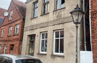 Haus kaufen in 19306 Neustadt-Glewe, Neustadt-Glewe - Abrisshaus
