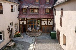 Haus kaufen in 72145 Hirrlingen, Hirrlingen - HISTORISCHES UNIKAT MIT VIER WOHNUNGEN