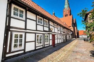 Haus kaufen in 31582 Nienburg, Nienburg (Weser) - Historisches Wohnhaus Fachwerk-Loft in der Nienburger Altstadt