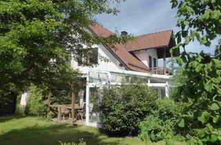 Haus kaufen in 86500 Kutzenhausen, Kutzenhausen - Schönes Haus mit Wintergarten, Kachelofen 12km westl. Augsburg