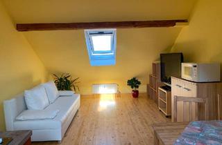Wohnung kaufen in 94036 Passau, Passau - Provisionsfrei! Charmante vollmöblierte 2-Zi-DG Whg.,Top-Rendite!