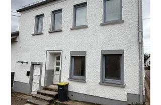 Mehrfamilienhaus kaufen in 66687 Wadern, Wadern - Mehrfamilienhaus in Steinberg 2 WE Voll Vermeitet