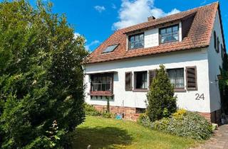 Haus kaufen in 66386 St. Ingbert, Sankt Ingbert - Freistehendes Familienhaus mit Wintergarten in ruhiger Lage