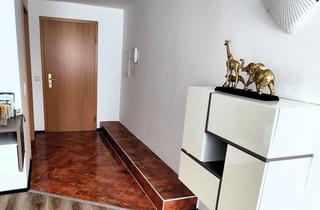 Wohnung kaufen in Neue Straße 26, 72574 Bad Urach, Helle 3-Zimmer-Dachgeschosswohnung – jetzt mit attraktiv reduziertem Kaufpreis!