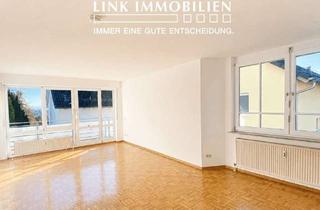 Wohnung kaufen in 70619 Riedenberg, Viel Licht, viel Platz, viel Potenzial – attraktive 3-Zimmer-Wohnung mit Balkon & Tiefgarage