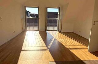 Wohnung kaufen in Rehgäßchen, 93047 Innenstadt, **Provisionsfrei**Wohnen zwischen Eisernem Steg und Arnulfplatz**Dachgeschoss im Altbau