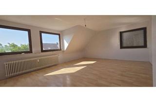 Wohnung kaufen in 56566 Neuwied, Wohnen mit dem gewissen Extra: Großzügige DG-Wohnung mit ausgebautem Spitzboden und Garage