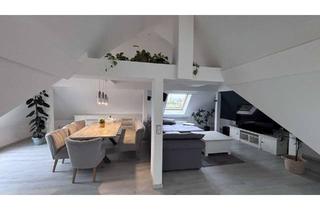 Wohnung kaufen in 44579 Castrop-Rauxel, Charmante Dachgeschosswohnung über 2 Ebenen mit Garage und Gartennutzung