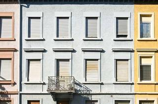 Wohnung kaufen in 79106 Stühlinger, 2 Zi- Altbau-ETW Fr Stühlinger EG SNR an kleiner Gartenfläche, vermietet