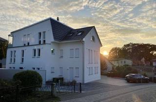 Wohnung kaufen in 17454 Zinnowitz, Neuwertige Design-Ferienwohnung mit Terrasse und Stellplatz in Zinnowitz