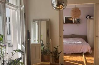 Wohnung kaufen in Paul-Lincke-Ufer 25a, 10999 Kreuzberg, Ruhige und helle 2-Zimmer-Wohnung direkt am Paul-Lincke-Ufer in Berlin Kreuzberg