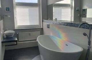 Wohnung kaufen in 10365 Lichtenberg, Bezugsfrei, außergewöhnlich geschnittene 51 qm im Nibelungenkiez, E-Säule vor der Tür