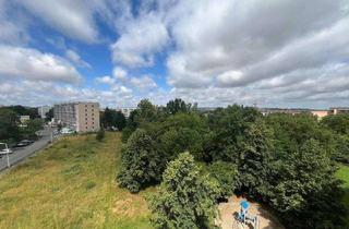 Wohnung mieten in Dortmunder Straße 16, 08062 Neuplanitz, Sanierte 4-Zimmer-Wohnung | inkl. EBK und Balkon!