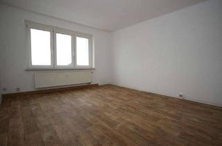 Wohnung mieten in Bahnhofstraße 10, 08538 Reuth, 1 Monat mietfrei! **Helle 3-Zimmer-Wohnung im 2 OG zu vermieten! - Stabile Heikosten durch Holzhacks