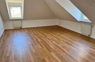 Wohnung mieten in 97688 Bad Kissingen, Barrierefrei mit Lift. Wohnen im Zentrum! Gepflegte DG - Wohnung mit neuer Einbauküche und Lift