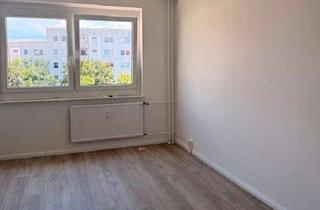 Wohnung mieten in Glienicker Straße 11, 12557 Köpenick, Helle 1 Zimmer-Wohnung in Berlin-Köpenick mit Balkon