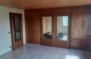 Wohnung mieten in Uracher Straße 28, 72584 Hülben, Gepflegte 5-Raum-Wohnung mit Einbauküche in Hülben