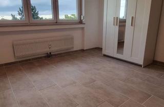 Wohnung mieten in Im Hasengrund 40, 65428 Rüsselsheim, Möblierte Wohneinheit mit Balkon - WG geeignete 3 Zimmer in Rüsselsheim