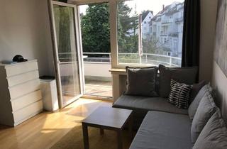 Wohnung mieten in Schanzenstr. 51, 40549 Oberkassel, Renovierte 1-Zimmer-Wohnung mit kleiner Wohnküche und Südbalkon in D-Oberkassel