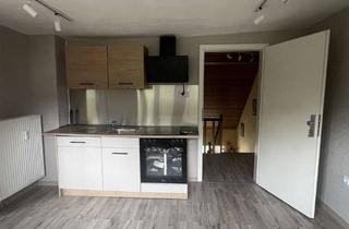 Wohnung mieten in 66740 Saarlouis, Neu renovierte Dachgeschosswohnung mit Charme und Komfort in Saarlouis-Roden zu vermieten