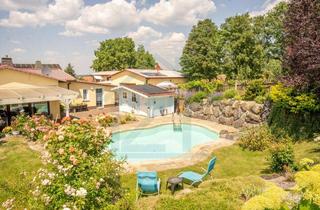Haus kaufen in 07806 Weira, Privates Refugium: Exklusives Landanwesen ohne direkte Nachbarn mit 2 Häusern, Pool & Wasserfall