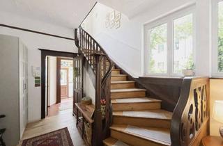 Villa kaufen in 65187 Biebrich, Kulturdenkmal in Wiesbaden!Rendite-stark & TOP-Zustand: Einfamilien-Villa seitl. Biebricher Allee