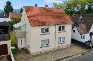 Haus kaufen in 96328 Küps, Renovierungsbedürftiges Zweifamilienhaus mit Garten in Johannisthal