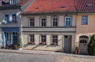 Haus kaufen in 07774 Dornburg-Camburg, Wachgeküsst: Historisches Haus am Markt wartet auf neuen Glanz